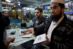 Guns and Androids: Pakistan Air Force making 'iPads'