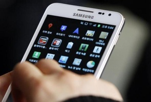 Samsung Galaxy S III coming with 4.65 inch Super AMOLED Plus display?