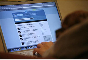 Startup to use Facebook, Twitter for online payments