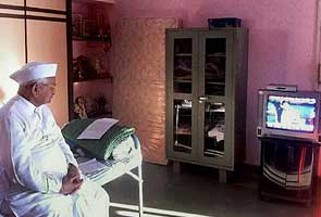 Anna_Hazare_watching_Parliament_proceedings_295.jpg