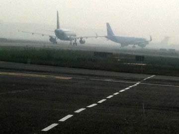 Delhi_airport_fog_360_16Dec13_1.jpg