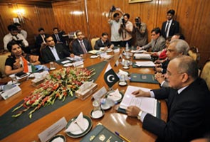 Indo-Pak-foreign-secretaries-meet-295.jpg