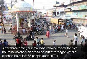 Muzaffaranagar-curfew-relaxed-PTI-295x200.jpg