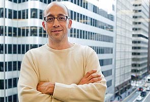 Shift at the top of Twitter as a founder steps aside