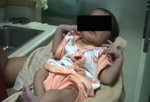 Noida_baby_girl_abandoned_295.jpg