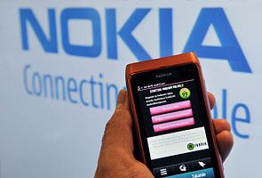 Nokia to cut jobs as it tries to catch up to rivals