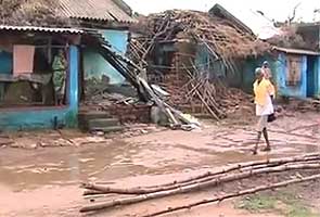 Odisha-VT-damaged-houses-295x200.jpg