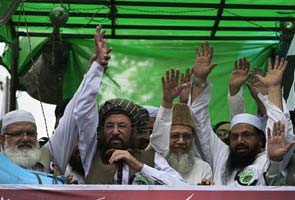hafiz_saeed_protests_against_nato_routes_295.jpg