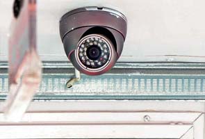 mumbai_local_train_cctv_midday_295.jpg