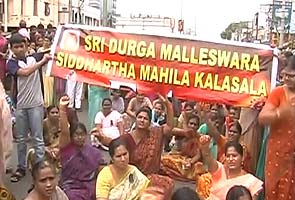 telangana-vijaywada-protest-295x200.jpg