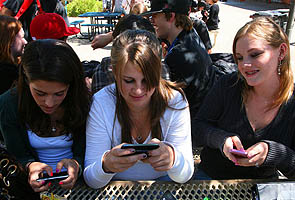 Growing up digital, wired for distraction