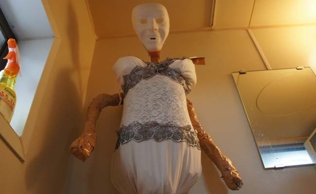 shower guy_650_1 (3).jpg