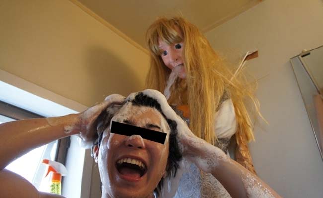 shower guy_650_1 (7).jpg